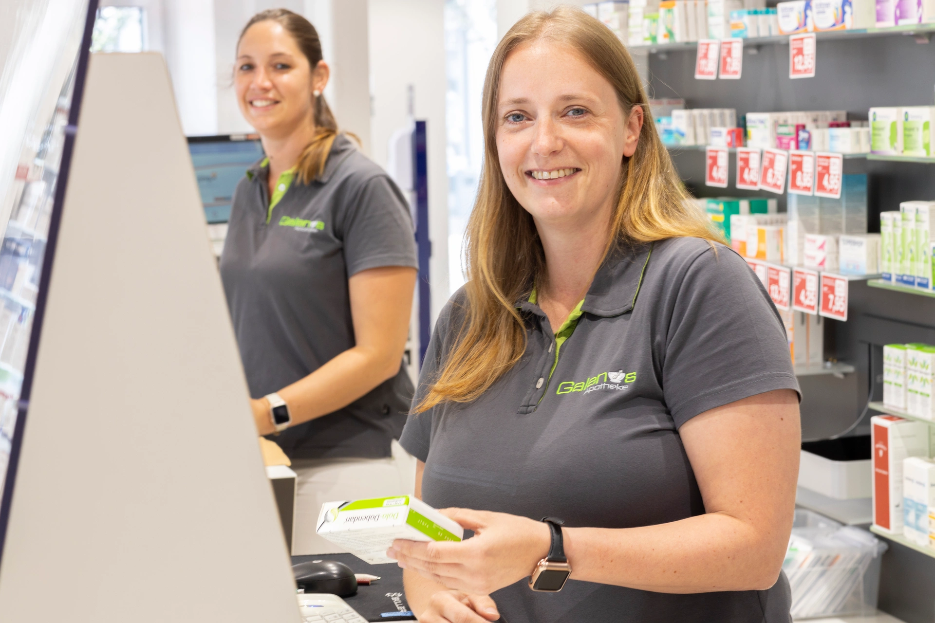 Sorgfältige Medikamentenausgabe in Ihrer Galenus Apotheke.